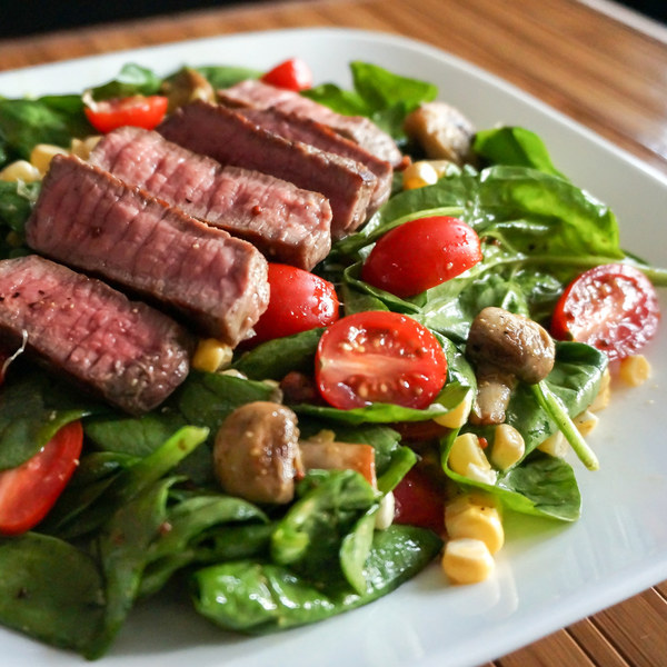 Steak & Spinach Salad with Sauteed Mushrooms, Grape Tomatoes & Corn