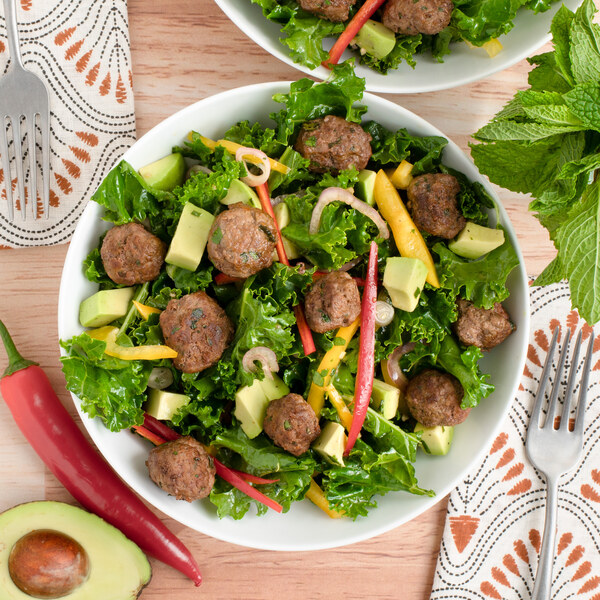 Spicy Thai-Inspired Meatball Salad with Kale, Peppers & Fresh Herbs 