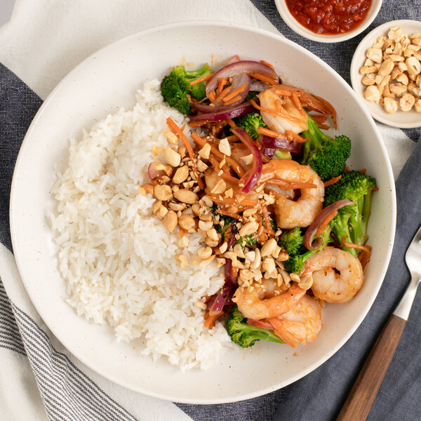 Spicy Peanut Shrimp Stir-Fry with Broccoli, Carrot & Rice