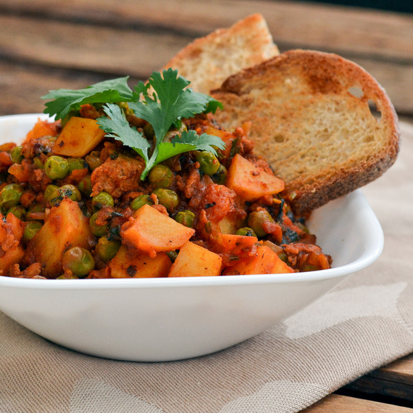 Ground Turkey, Potatoes & Peas with Crusty Bread