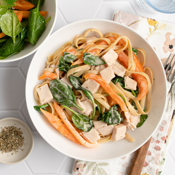 Linguine Alfredo with Deli Turkey, Bell Pepper, Spinach & Side Salad