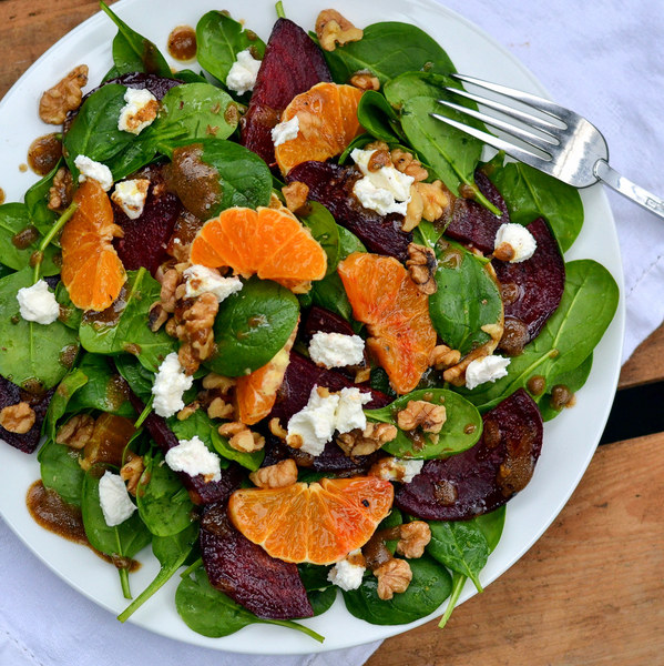 Beet, Orange & Spinach Salad with Goat Cheese & Chopped Walnuts