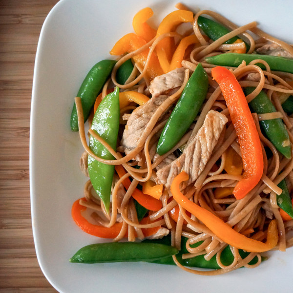 Pork Lo Mein with Bell Pepper & Sugar Snap Peas