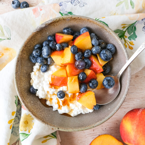 Cottage Cheese with Peaches, Blueberries & Maple Syrup