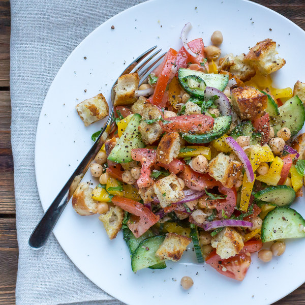 Chickpea Panzanella Salad with Cucumber, Bell Pepper & Tomatoes