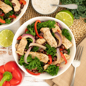 Fajita-Style Pork Bowl with Bell Peppers, Onions, Kale & Lime Sauce