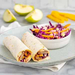 "Currywurst" Sausage Wrap with Red Cabbage, Bell Pepper & Apple Slaw